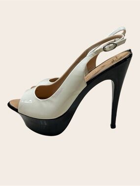 GIUSEPPE ZANOTTI White Patent Peep-Toe Platform Slingback Heels🌸